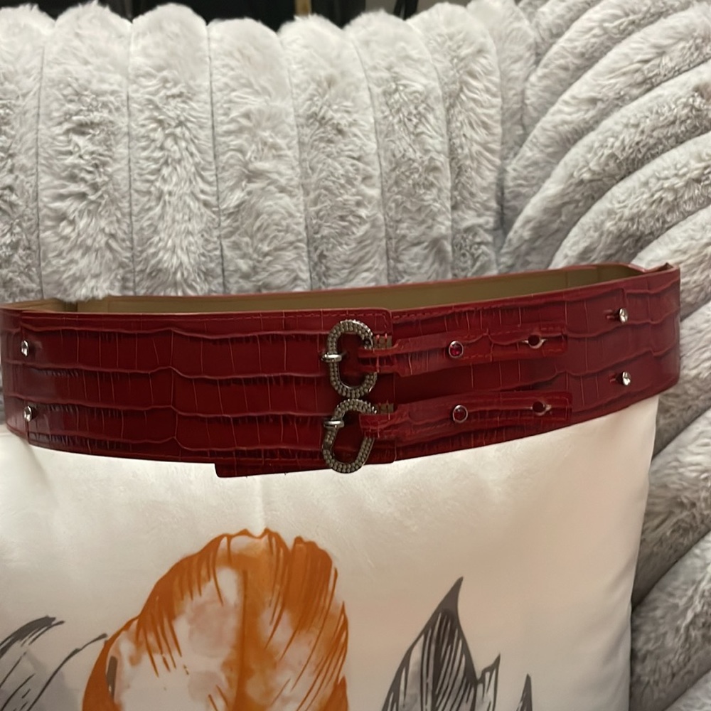 Swarovski Red wide leather belt / rhinestone Size Medium/ Large 38 - Picture 6 of 10